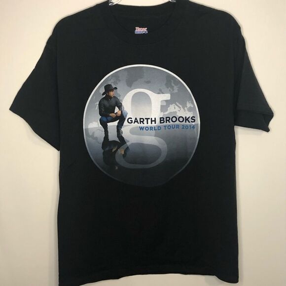 Garth Brooks 2014 World Tour Hanes T-shirt - Picture 1 of 5